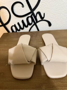 Jenni Kayne Cream Knot Slide Sandals